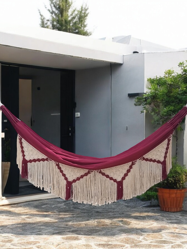 Hamaca con tejido en macramé