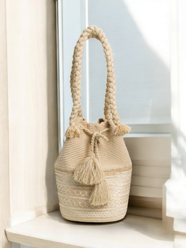 Mochila Wayuú con base en canasto