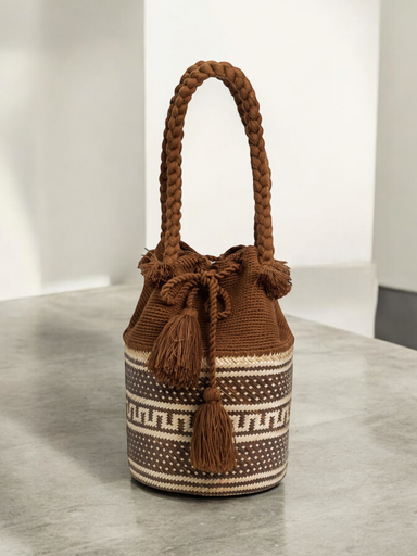 Mochila Wayuú con base en canasto