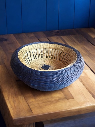 Bowl de doble pared en esparto. Azul interior.