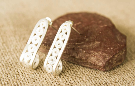 Earrings in silver filigree