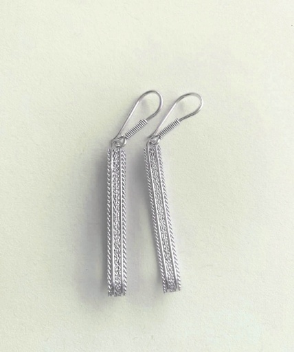 Aretes colgantes en filigrana de plata
